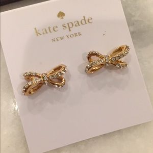 NWT 🎁 Kate Spade ‘Tied Up’ Bow Earrings in Gold